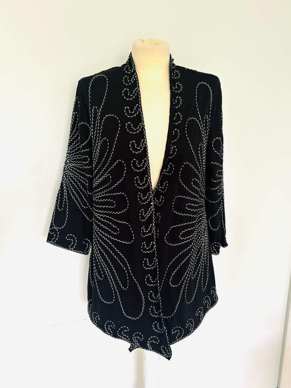 Embroidered cardigan